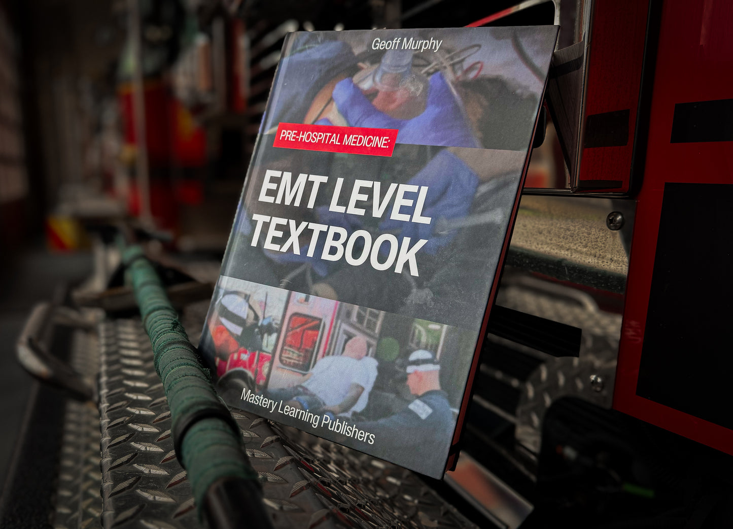 Prehospital Medicine: EMT Textbook (Physical Book)